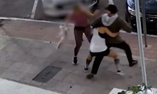 
          Imagem ilustrativa da imagem Seis carros são roubados todos os dias no Espírito Santo
          