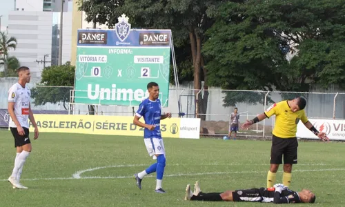 
          Imagem ilustrativa da imagem Série D: Vitória na bronca com arbitragem após derrota dentro de casa
          