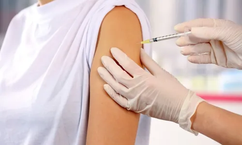 
          Imagem ilustrativa da imagem Serra abre novas vagas de agendamento para vacinação
          