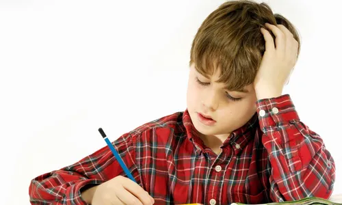 
          Imagem ilustrativa da imagem Seu filho sem hábito de estudo?
          