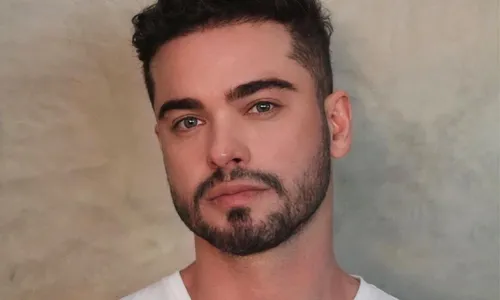 
          Imagem ilustrativa da imagem Sidney Sampaio aparece em primeiro vídeo após queda em hotel
          