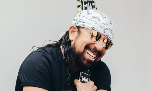 
          Imagem ilustrativa da imagem “Sou um eterno apaixonado”, diz Bell Marques
          