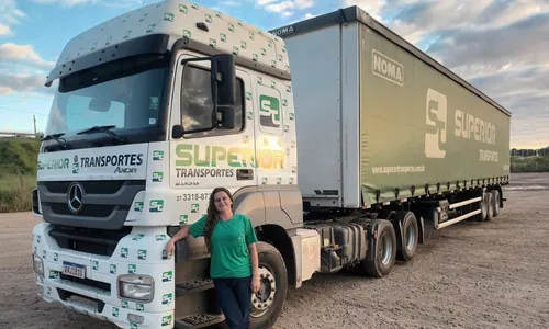 
          Imagem ilustrativa da imagem Sufoco e diversão na rotina de mulheres caminhoneiras do ES
          