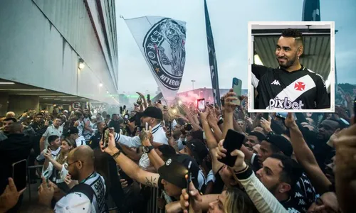 
          Imagem ilustrativa da imagem Torcida do Vasco adota hit de Carnaval de Salvador para homenagear Payet
          