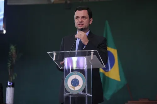 
          Imagem ilustrativa da imagem Torres diz à CPI dos Atos Antidemocráticos que minuta de golpe é fantasiosa
          