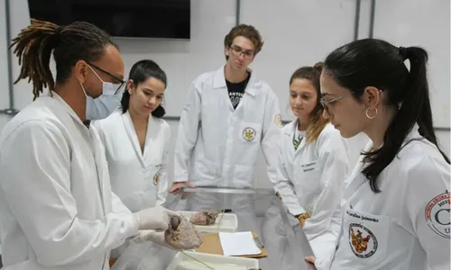 
          Imagem ilustrativa da imagem Ufes recruta voluntários que doem corpos para estudo após a morte
          