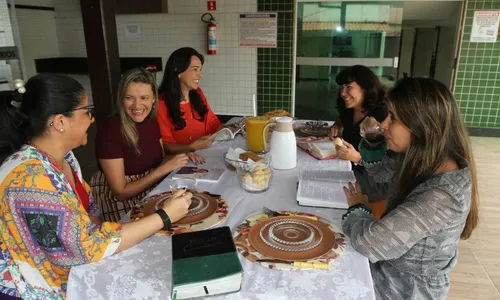 
          Imagem ilustrativa da imagem União melhora até rede de apoio entre vizinhos
          