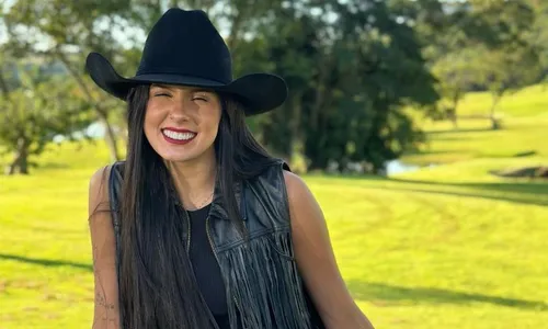 
          Imagem ilustrativa da imagem VÍDEO | Ana Castela chora no palco após desafinar em festival
          