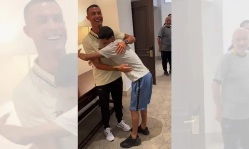 
          Imagem ilustrativa da imagem VÍDEO | Luva de Pedreiro se encontra com Cristiano Ronaldo
          