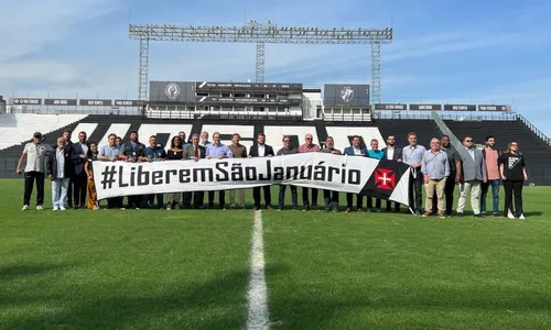 
          Imagem ilustrativa da imagem Vasco faz ato em prol de São Januário
          