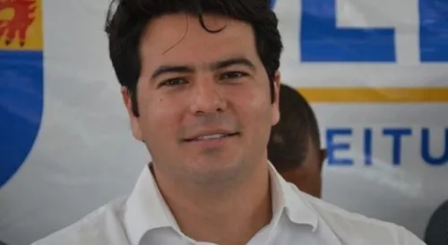 
          Imagem ilustrativa da imagem Vice-prefeito de Olinda é feito refém dentro de casa por três homens armados
          