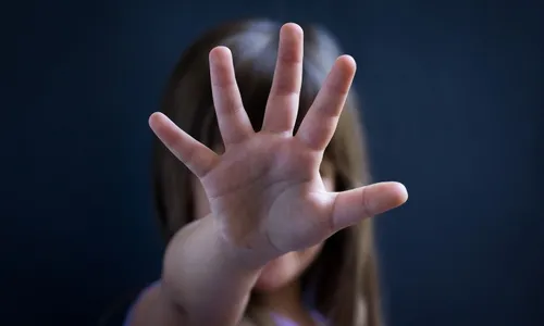 
          Imagem ilustrativa da imagem Violência contra crianças e adolescentes cresce no Brasil
          