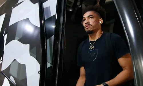 
          Imagem ilustrativa da imagem Voo do Botafogo para a Argentina volta a Porto Alegre pouco após decolagem
          