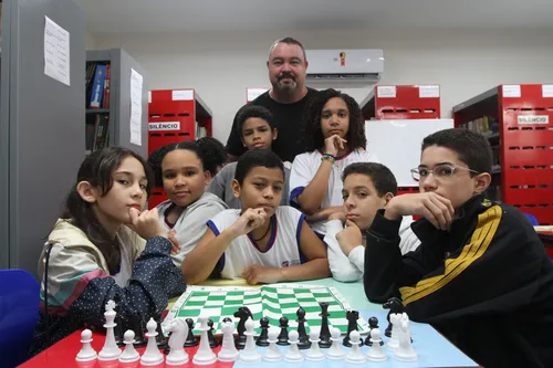 
          Imagem ilustrativa da imagem Xadrez para melhorar raciocínio e concentração
          