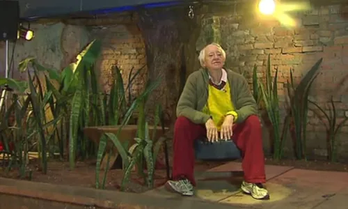 
          Imagem ilustrativa da imagem Zé Celso é internado em São Paulo após incêndio em seu apartamento
          