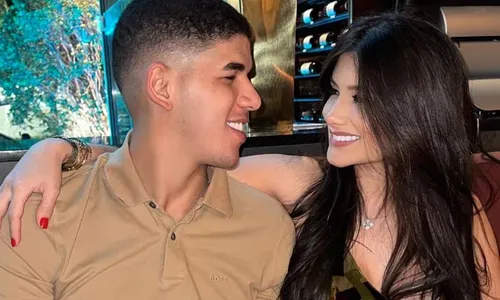 
          Imagem ilustrativa da imagem Zé Vaqueiro atualiza estado de saúde do filho, diagnosticado com doença rara
          