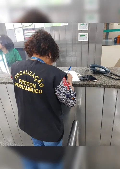 Imagem ilustrativa da imagem Procon notifica Neoenergia por oferecer empréstimo vinculado à conta de luz