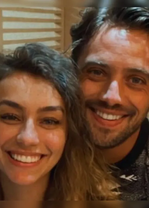 Imagem ilustrativa da imagem Rafael Cardoso retoma relacionamento com a ex, a influenciadora Vivian Linhares