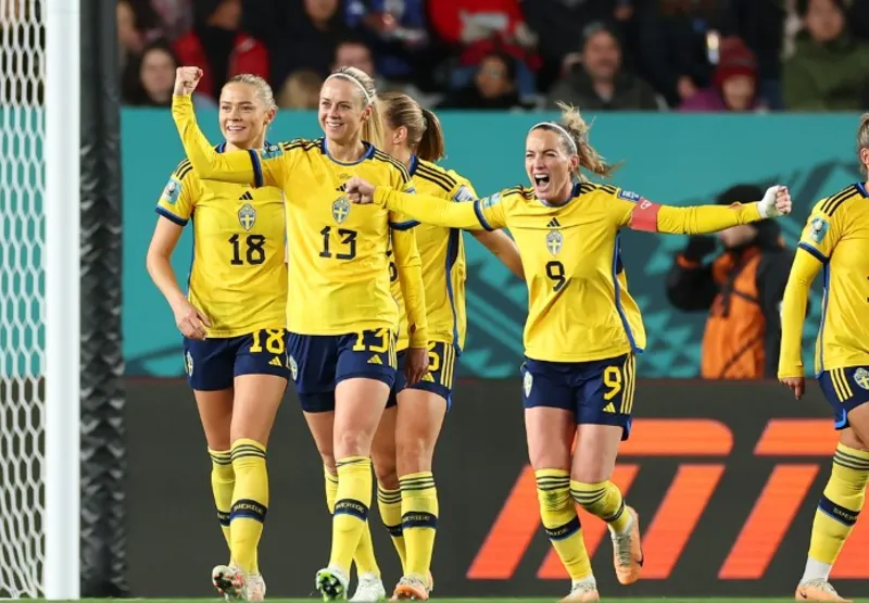 A seleção sueca conquistou a vaga para semifinal em partida contra o Japão
