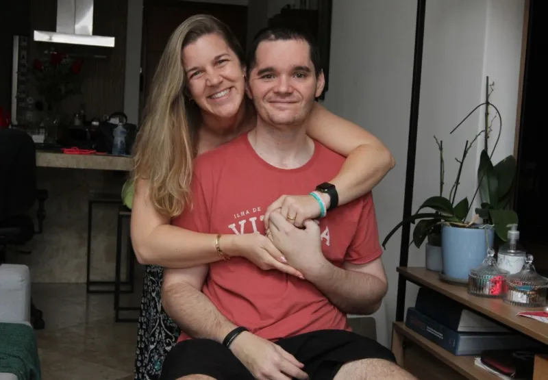 Priscila Bonadiman e Gustavo Julião:
amor e superação
