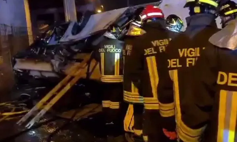 Imagem ilustrativa da imagem Acidente com ônibus de turismo perto de Veneza deixa ao menos 21 mortos