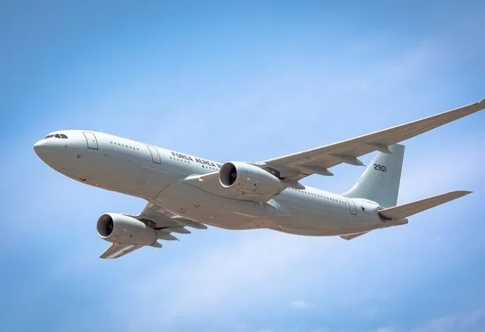 Imagem ilustrativa da imagem Avião da FAB faz escala na Europa antes de resgatar brasileiros em Israel