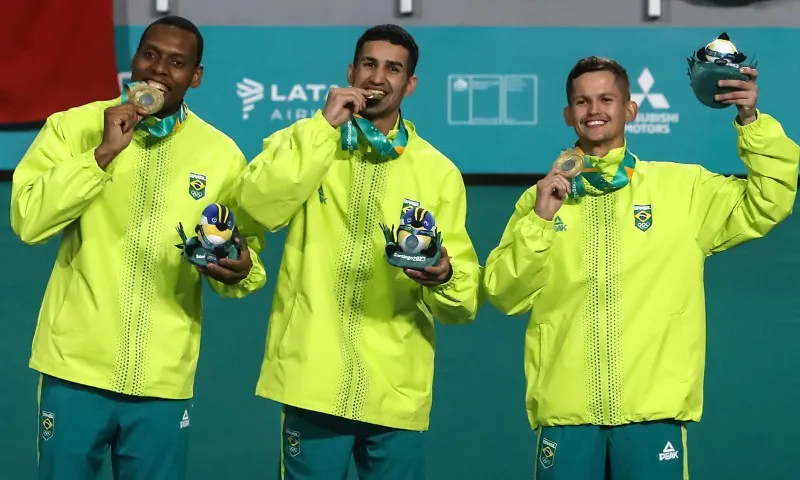 Imagem ilustrativa da imagem Brasil vence o Chile e conquista 1º ouro do taekwondo no Pan 2023