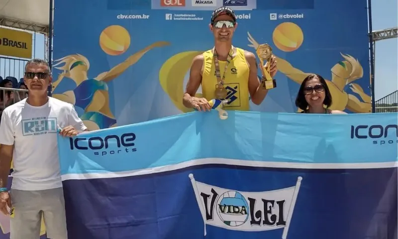 Imagem ilustrativa da imagem Capixaba André Stein é campeão Pan-Americano no vôlei de praia