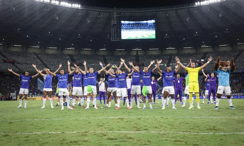 Imagem ilustrativa da imagem Cruzeiro vence Bahia, engata segunda vitória seguida e ganha alívio no Brasileirão