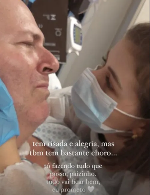 Imagem ilustrativa da imagem Filha de Mingau mostra rosto do pai no hospital e diz que músico tem infecção