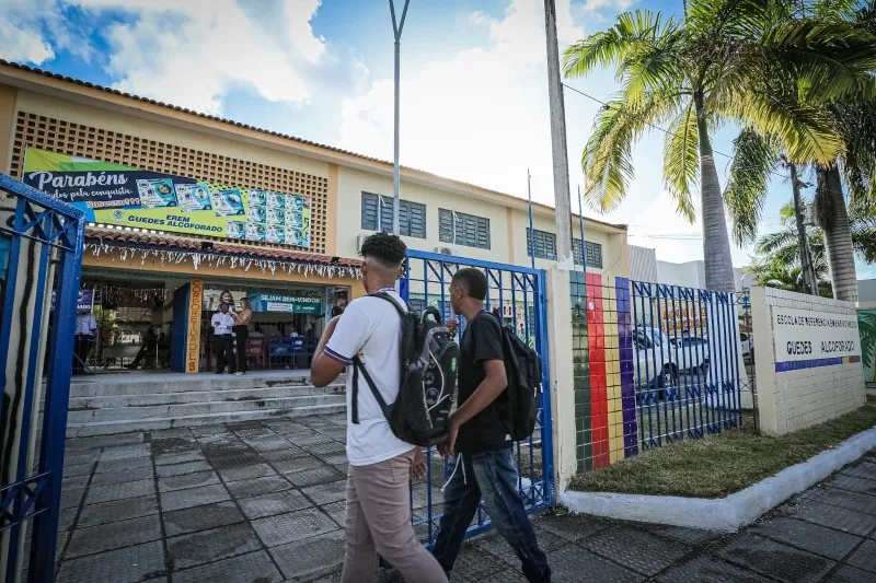 Imagem ilustrativa da imagem Gratuidade na passagem de ônibus para alunos da Rede Estadual que farão o Enem
