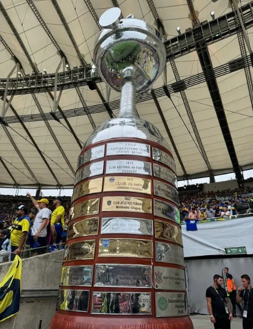 Imagem ilustrativa da imagem Invasão argentina e festa tricolor no Maracanã na final da Libertadores