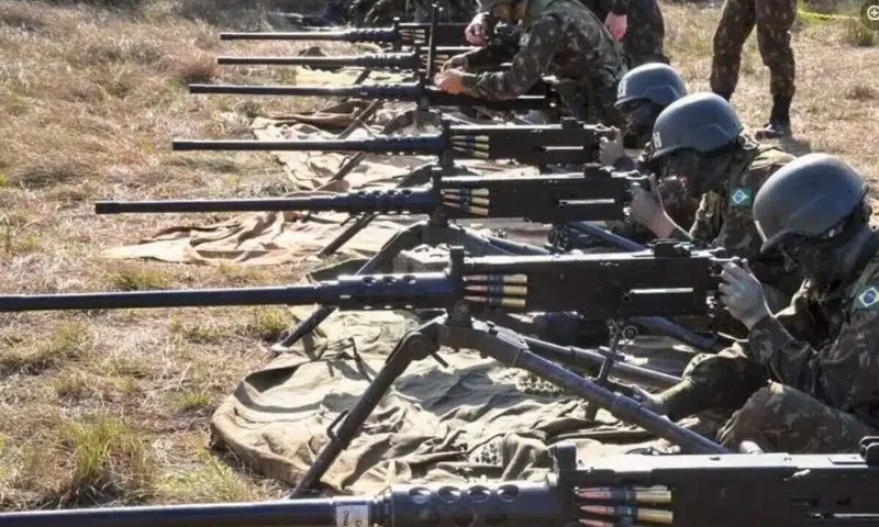 Imagem ilustrativa da imagem Ladrões roubam 13 armas antiaéreas do Arsenal de Guerra do Exército de São Paulo