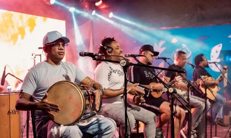 Imagem ilustrativa da imagem Mais de 100 shows nacionais nas praias durante o verão