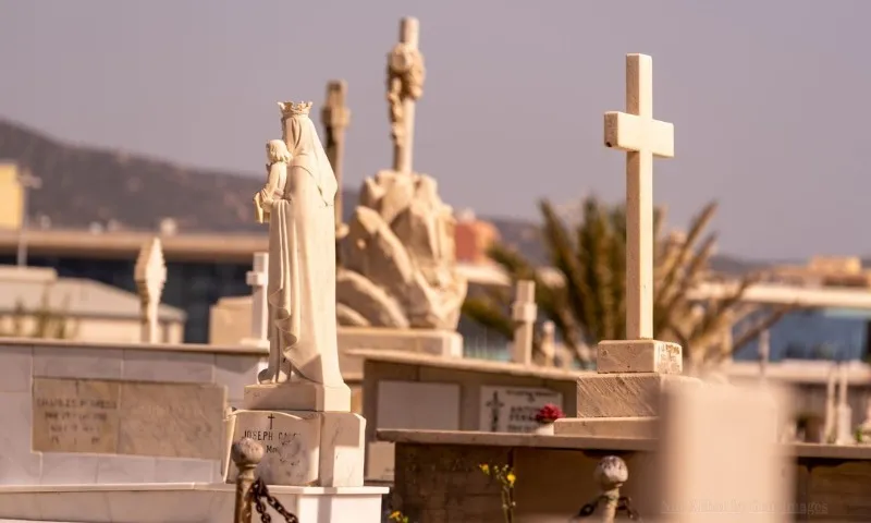 Imagem ilustrativa da imagem Missas e homenagens em cemitérios e paróquias