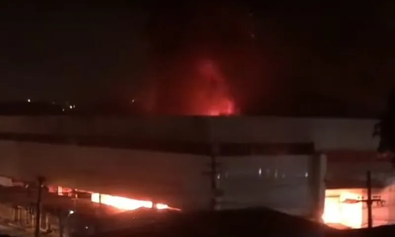 Imagem ilustrativa da imagem Prefeitura de Camaragibe inicia reconstrução do Mercado Público incendiado em 2022