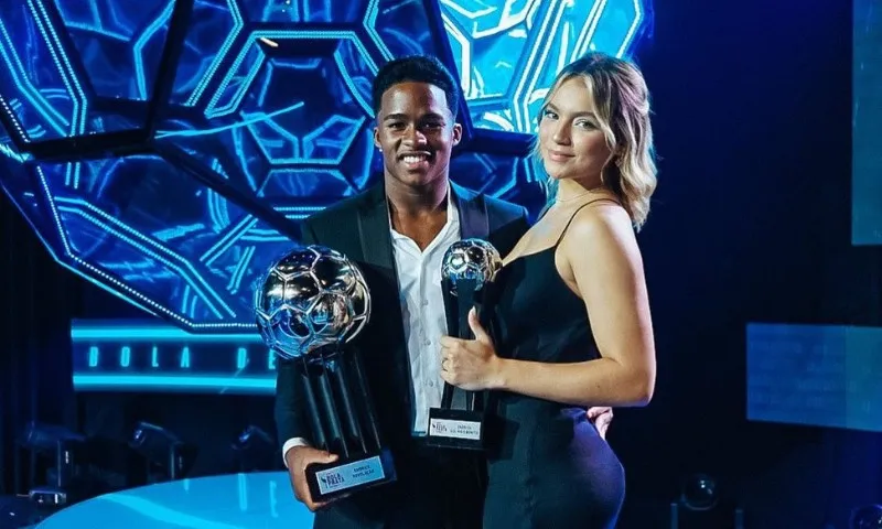 Imagem ilustrativa da imagem Quem é Gabriely Miranda, modelo e namorada do atacante Endrick, do Palmeiras?