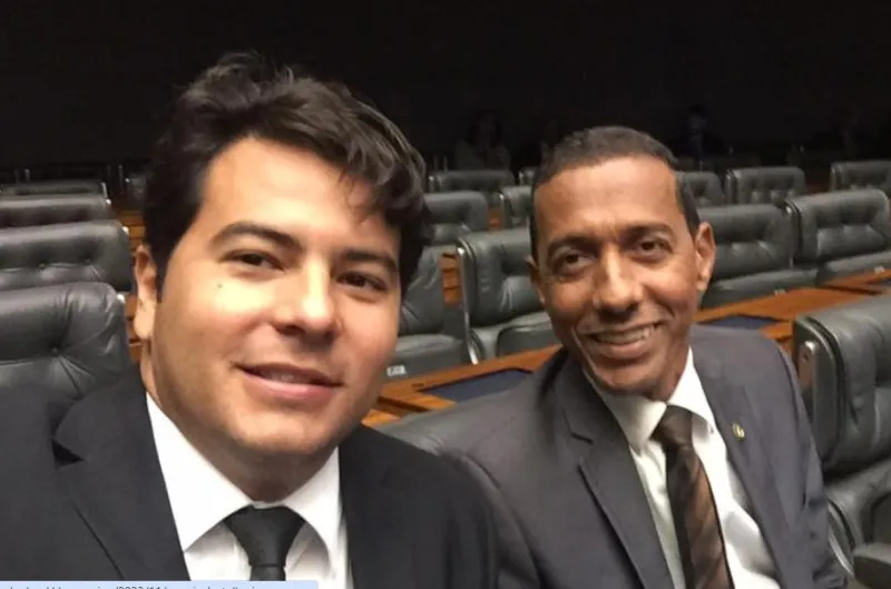 Imagem ilustrativa da imagem Racha por espaços entre vice e prefeito de Olinda vai parar na Justiça