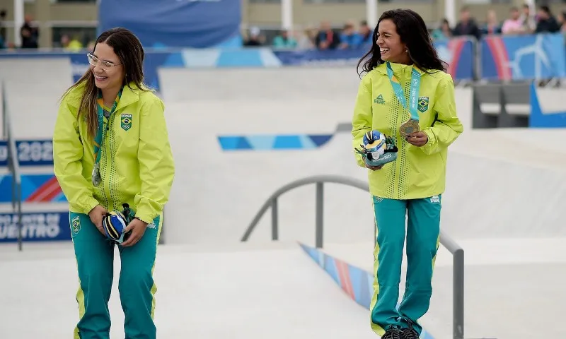 Imagem ilustrativa da imagem Rayssa Leal conquista primeiro ouro do Brasil nos Jogos Pan-Americanos