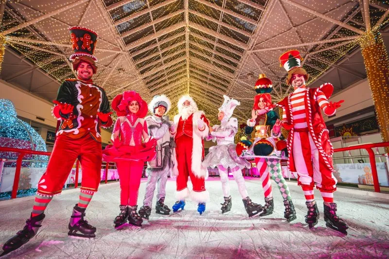 Imagem ilustrativa da imagem Shopping Guararapes traz neve e patinação no gelo neste Natal