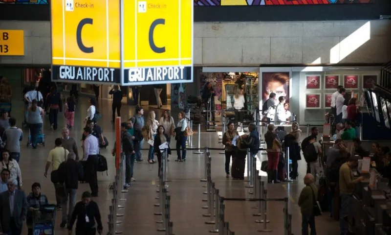 Imagem ilustrativa da imagem Voos são cancelados após protesto de terceirizados no Aeroporto de Guarulhos