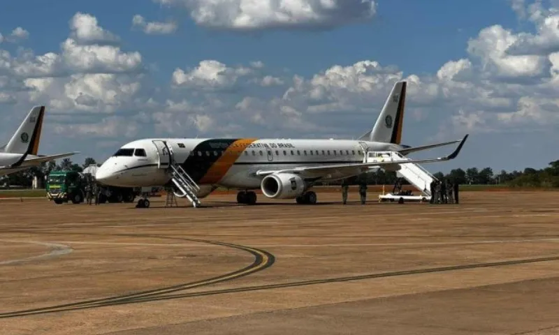 Imagem ilustrativa da imagem Avião da Presidência da República decola para tentar resgatar brasileiros de Gaza
