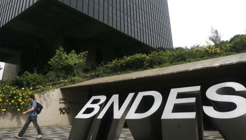 Imagem ilustrativa da imagem BNDES prioriza setor industrial e desembolso salta a R$ 16 bilhões