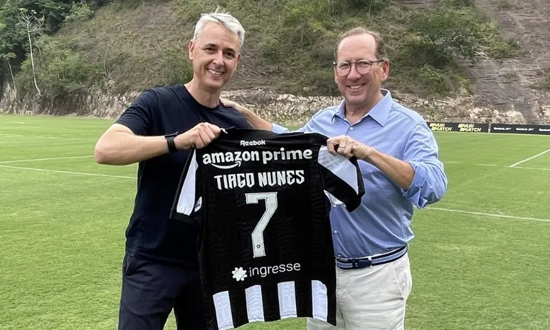 Imagem ilustrativa da imagem Botafogo anuncia a contratação do treinador Tiago Nunes até o final de 2025