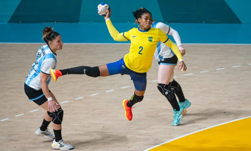 Imagem ilustrativa da imagem Brasil é ouro no handebol feminino no Pan e carimba vaga para as Olimpíadas