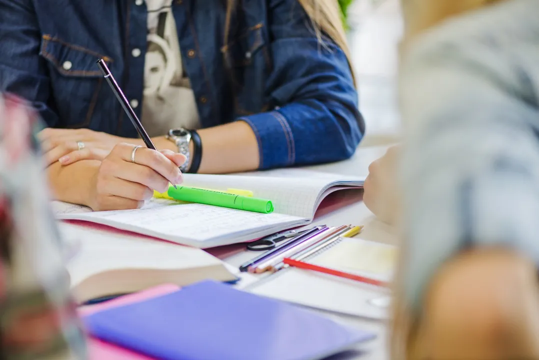 Imagem ilustrativa da imagem Caixa: 1,2 milhões de estudantes podem renegociar dívida do Fies com o banco