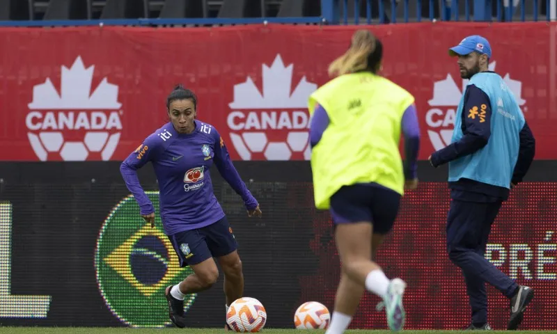 Imagem ilustrativa da imagem Com Arthur Elias no comando, seleção feminina pega Canadá neste sábado