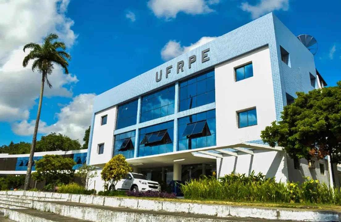 Imagem ilustrativa da imagem Concurso para professor da UFRPE com salários de até R$ 9,6 mil. Veja detalhes