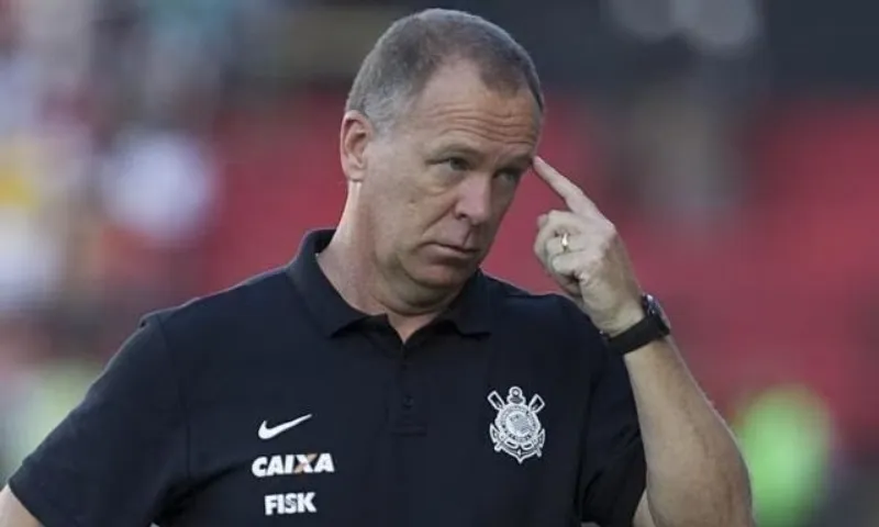 Imagem ilustrativa da imagem Corinthians marca encontro com Mano e técnico se aproxima de novo retorno