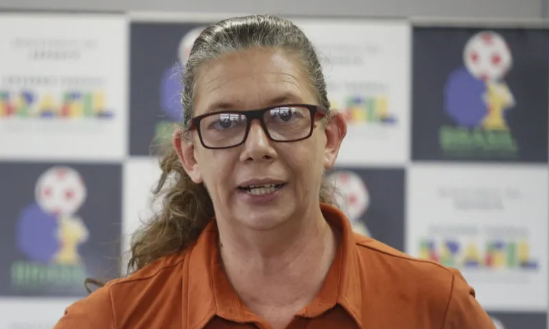Imagem ilustrativa da imagem Demitida do Esporte, Ana Moser ganhará até R$ 28,6 mil em novo cargo no governo